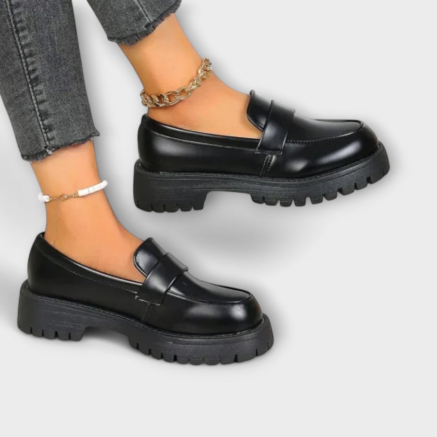 Zelvana – Moccasins with Satin Wedges