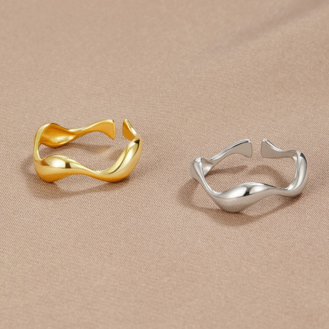 Women's Gold-Tone Wave Ring - image 5