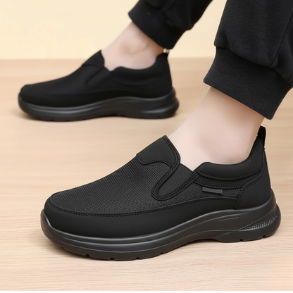 Men's Casual Trainers with Wide Toe Shape - image 1