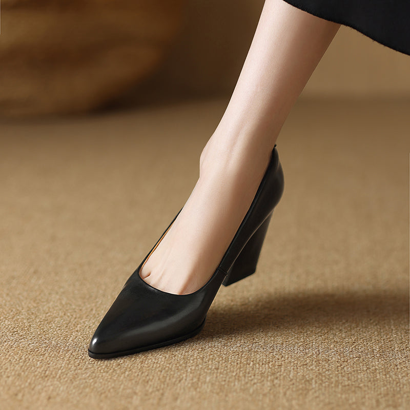 Vivienne | Timeless Block-Heel Pumps
