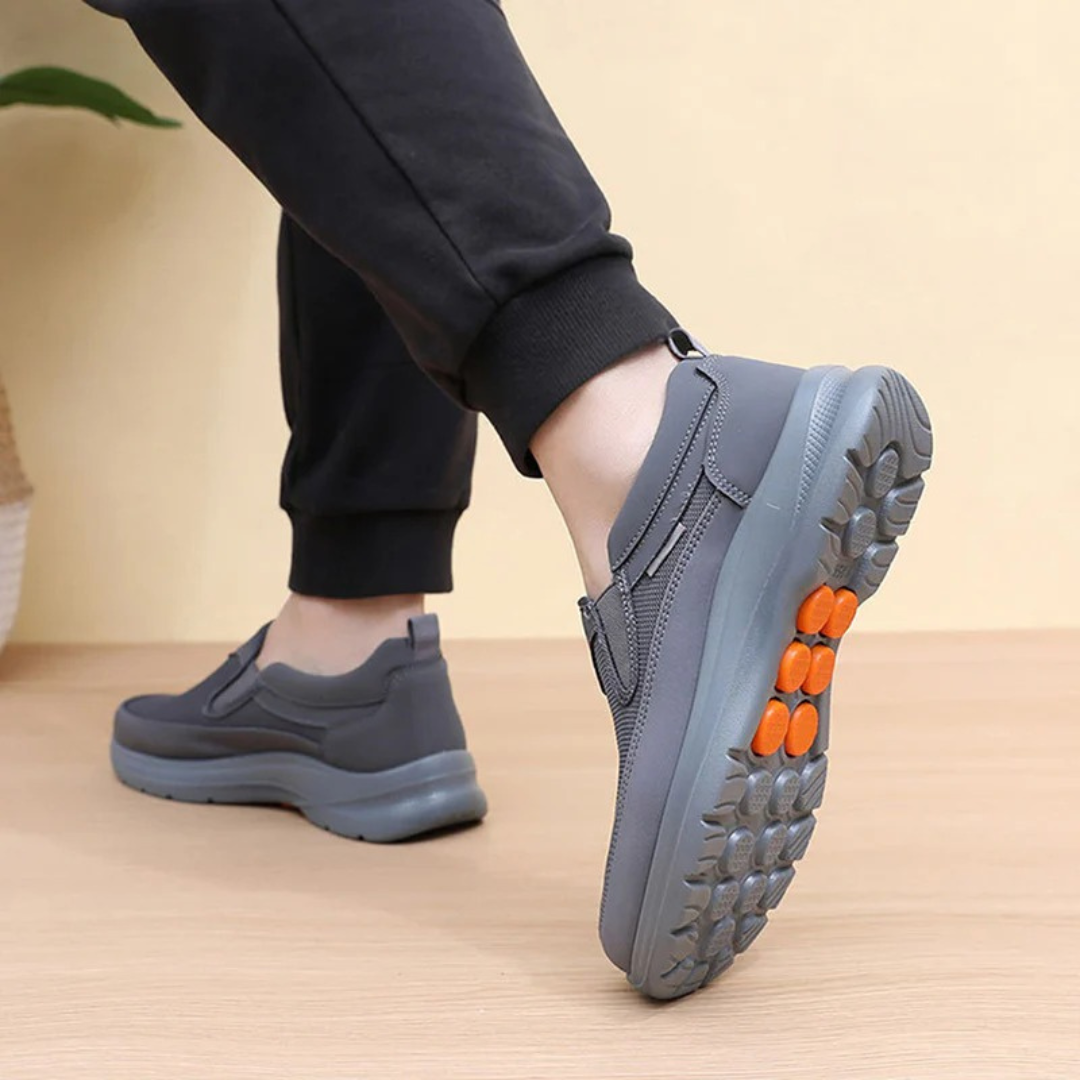 Men's Casual Trainers with Wide Toe Shape - image 4