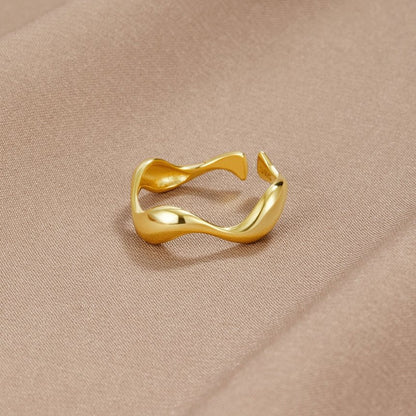Women's Gold-Tone Wave Ring - image 1
