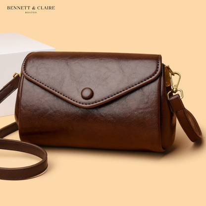 Women's Classic Crossbody Bag with Adjustable Strap - image 1