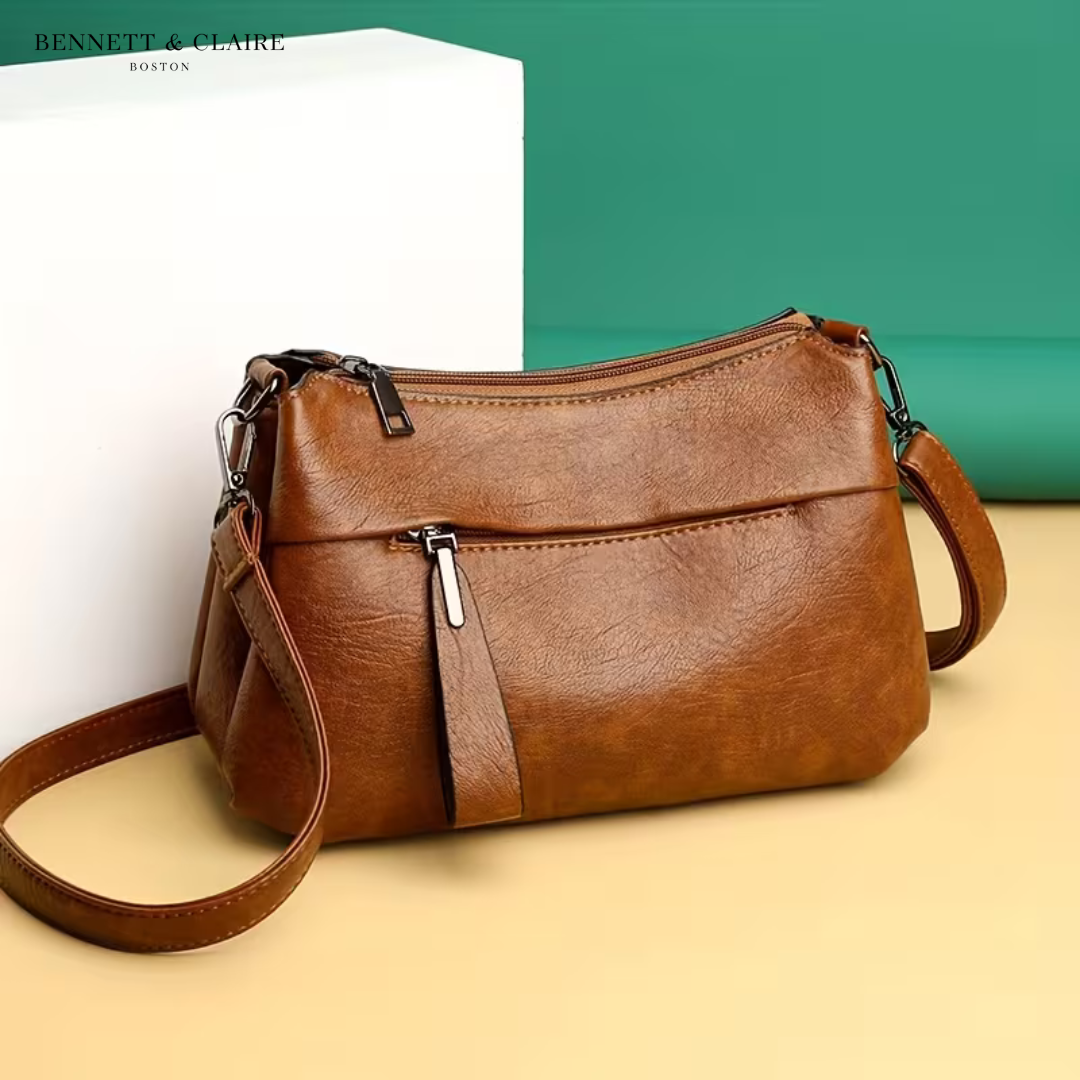 Women's Crossbody Bag with Multiple Compartments - image 1