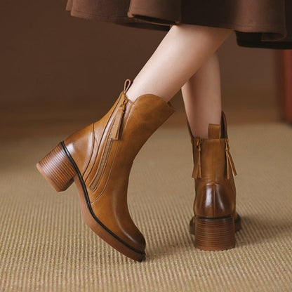 Women's Heeled Ankle Boots with Zip Fastening - image 4