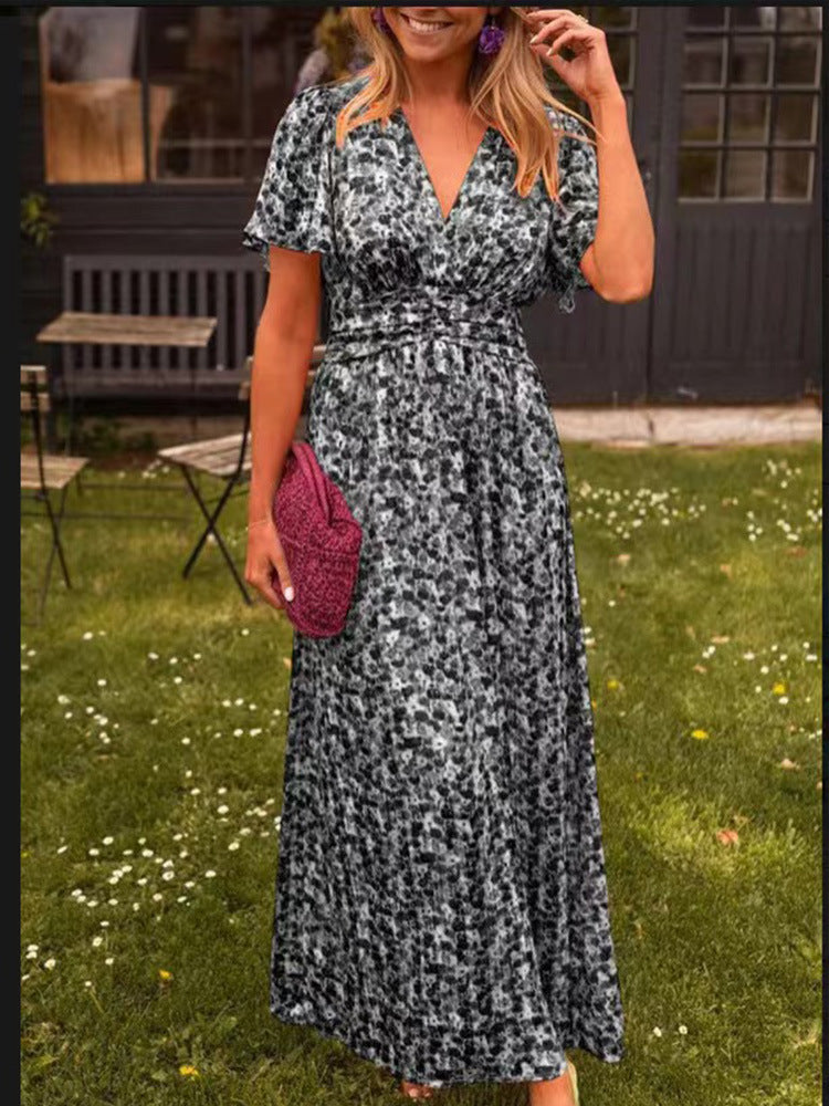 Elis – Long and flowy dress with floral print