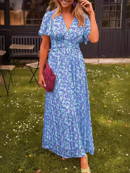Elis – Long and flowy dress with floral print