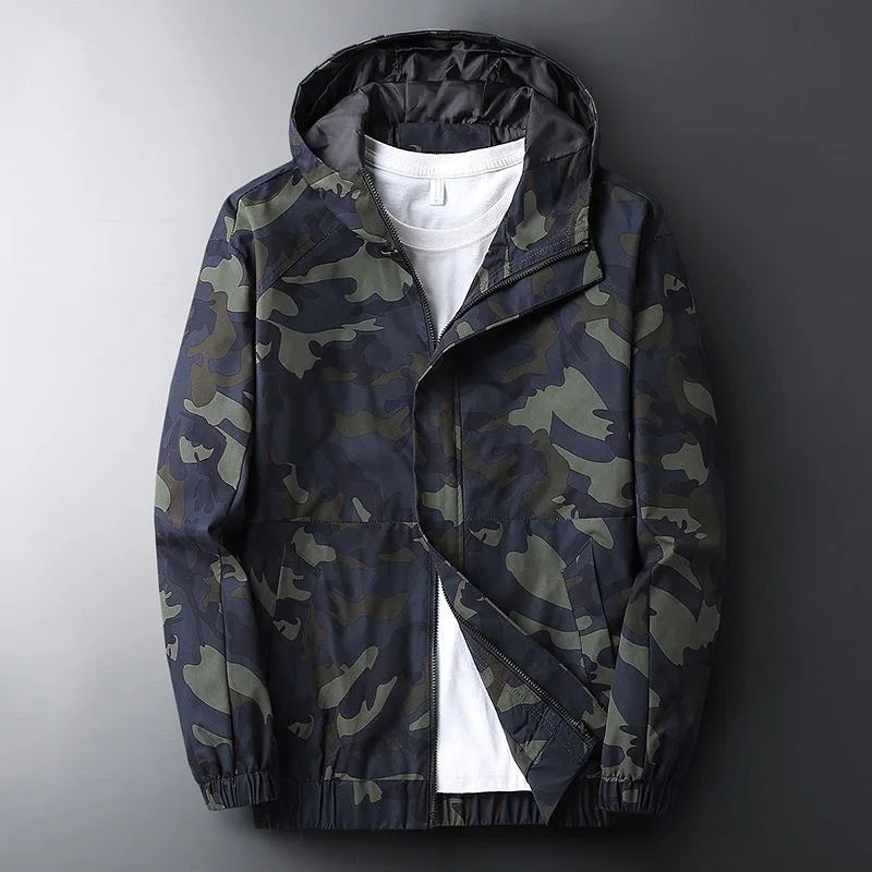 Men's Camo Hooded Jacket with Full Zip and Side Pockets - image 1