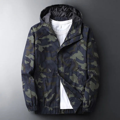 Men's Camo Hooded Jacket with Full Zip and Side Pockets - image 1