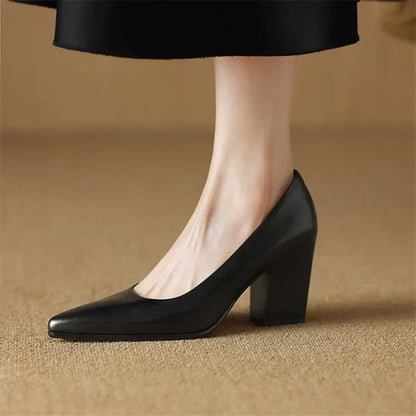 Vivienne | Timeless Block-Heel Pumps
