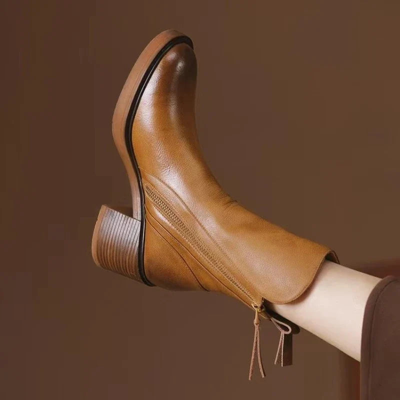 Women's Heeled Ankle Boots with Zip Fastening - image 1