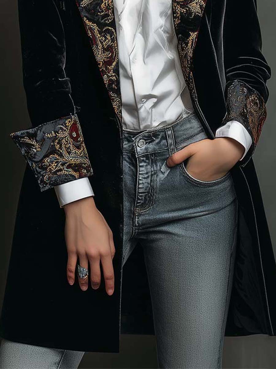 Léontine | Fitted Baroque Print Black Blazer