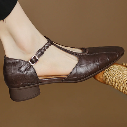 Carla | Classic Mary Jane Donna