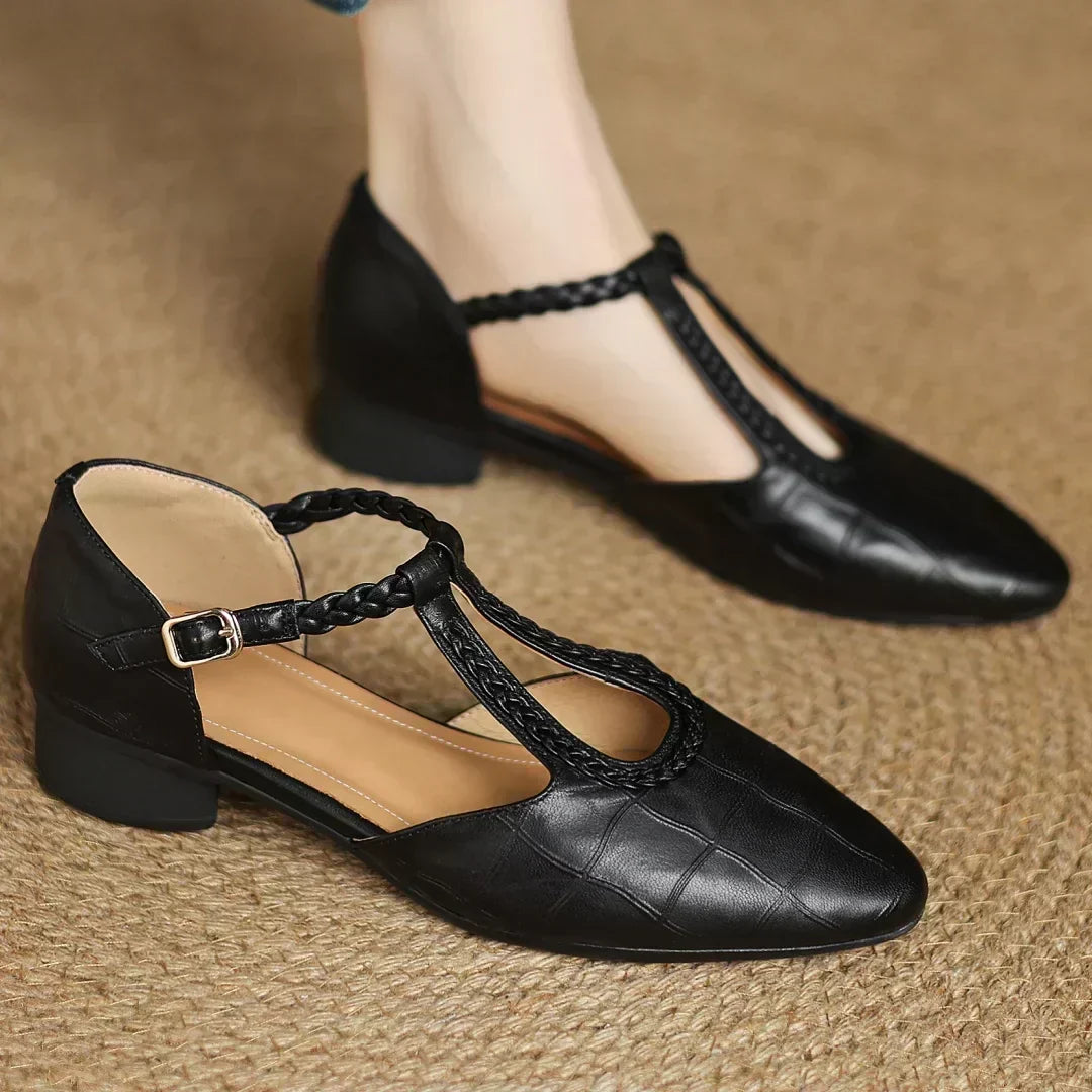 Carla | Classic Mary Jane Donna