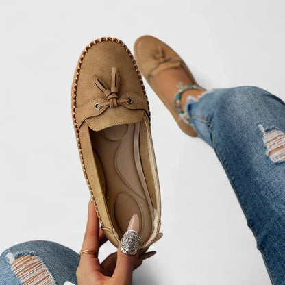 Maria | Women's Moccasins with Bow