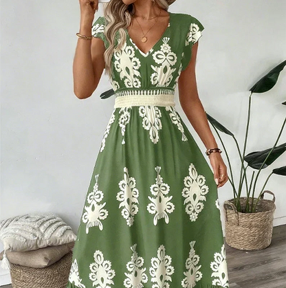 Canda | Flattering Elegant Maxi Dress