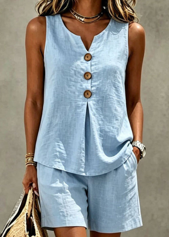 Solana | Outfit with Top and Shorts