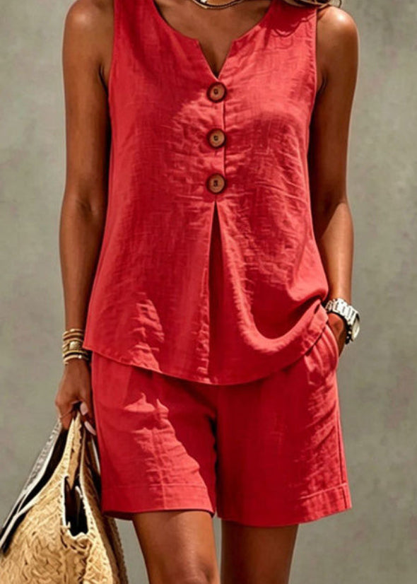Solana | Outfit with Top and Shorts